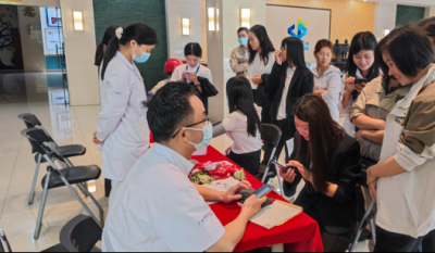 把脉问诊送健康，暖心服务进企业——合肥好博体育携手广瑞医疗开展“健康进企业”义诊活动
